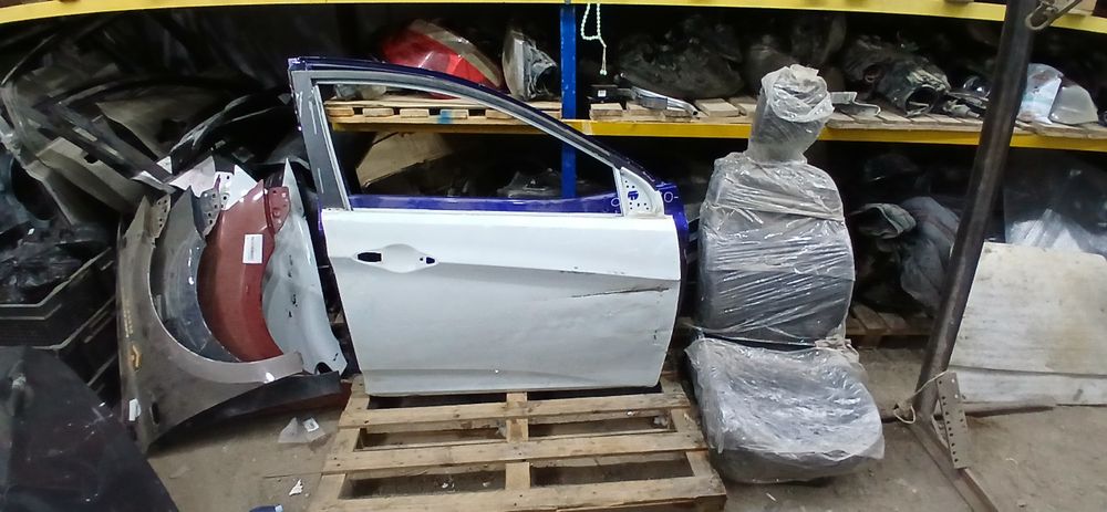 Дверь на акцент Hyundai Accent Solaris 1