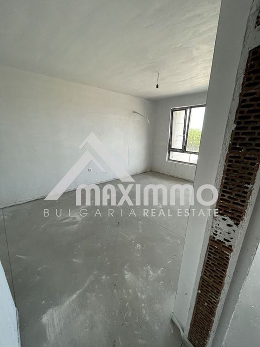 Продава се Четиристаен апартамент в Варна, Младост 1 - 123 кв.м за 1219 €/кв.м - Снимка #1