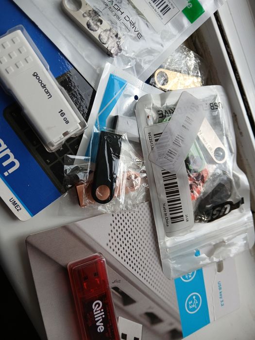 Stick muzica pe alese