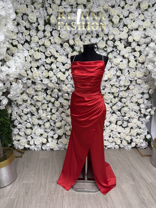 Официална червена рокля сатен