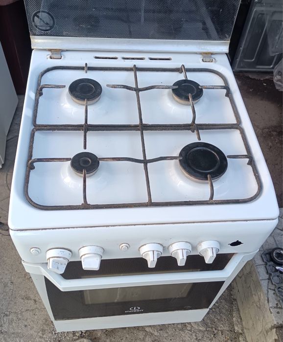 Продам газ плиту