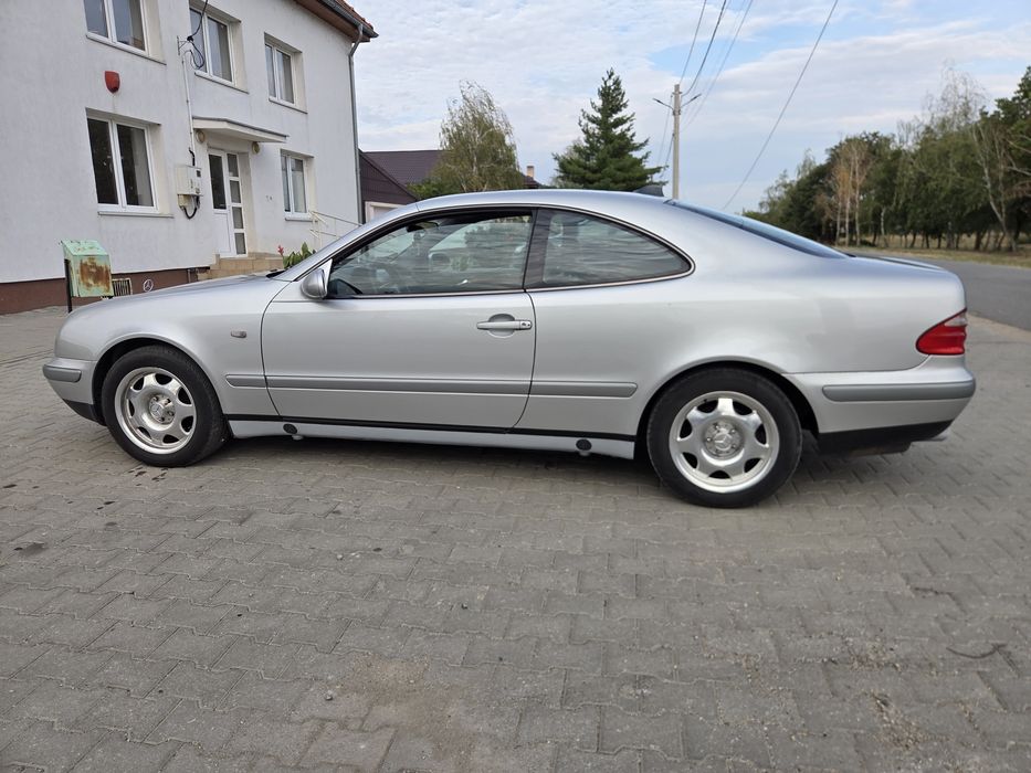 Mercedes Benz CLK 200 Coupe