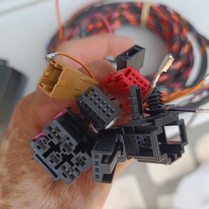 Оригинален електриески теглич за VW Tiguan/SEAT Terraco.