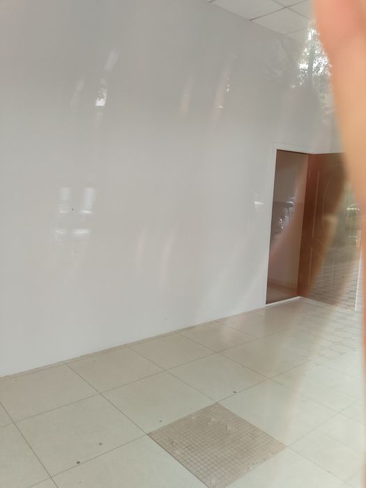 Чиланзар19 в доль дороги 42м² 1этаж 2комнаты Юр адреса парковка 24 /7