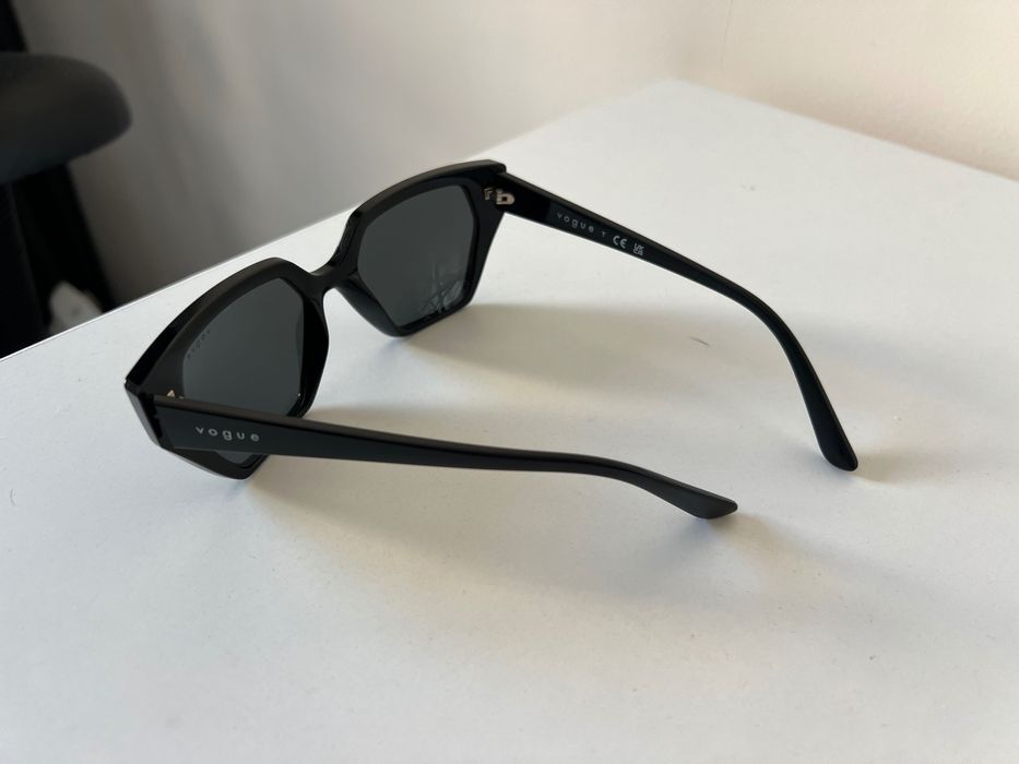 Слънчеви очила Vogue