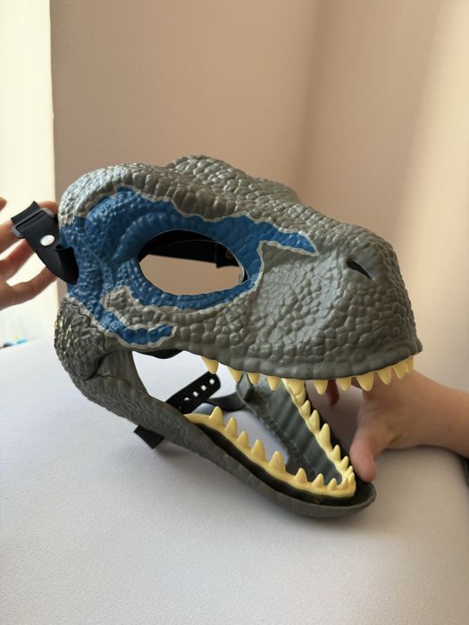 Маска велоцераптора , лапы -когти