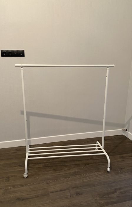 Напольная вешалка Икеа