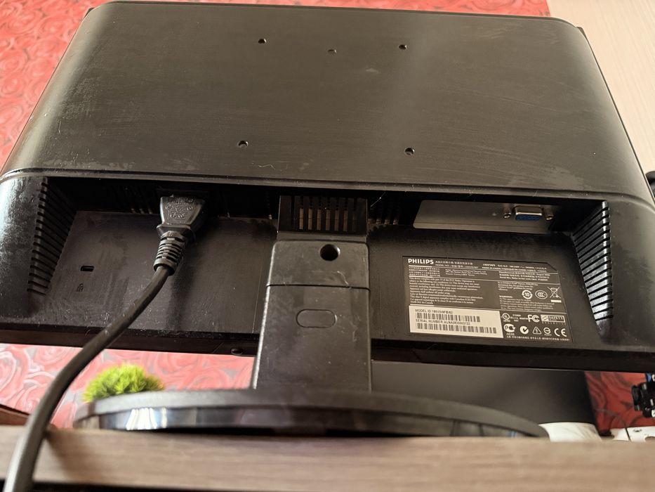 Монитор PHILIPS 190VW9 19" + VGA