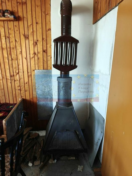 Продажба Къща гр. Перник - с. Боснек 100m²