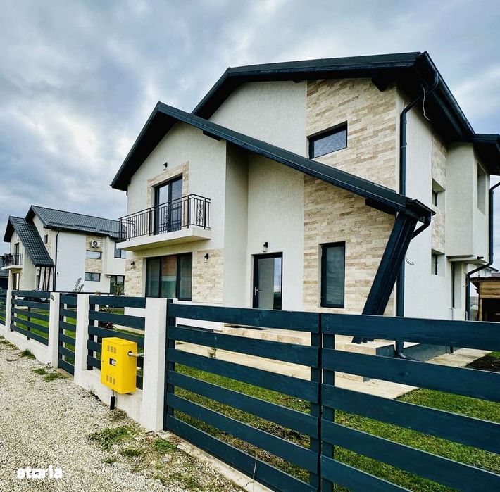 Casă de vânzare individuală, 4 camere - Berceni Ilfov– 350 mp Ansamblu