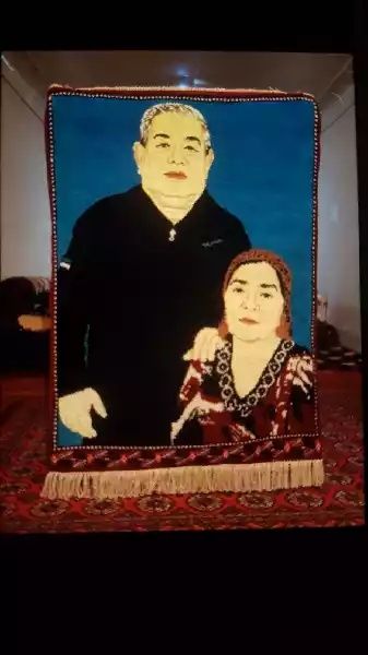 Гилам кулда тукилади. Портрет гилам.