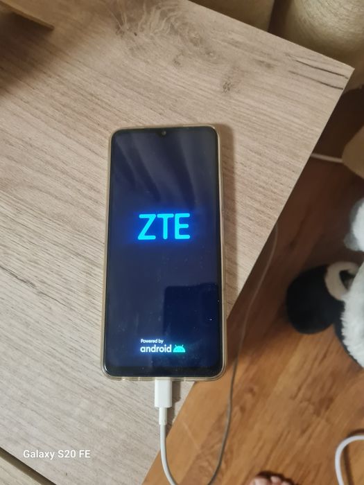 ZTE telefonul e folisit