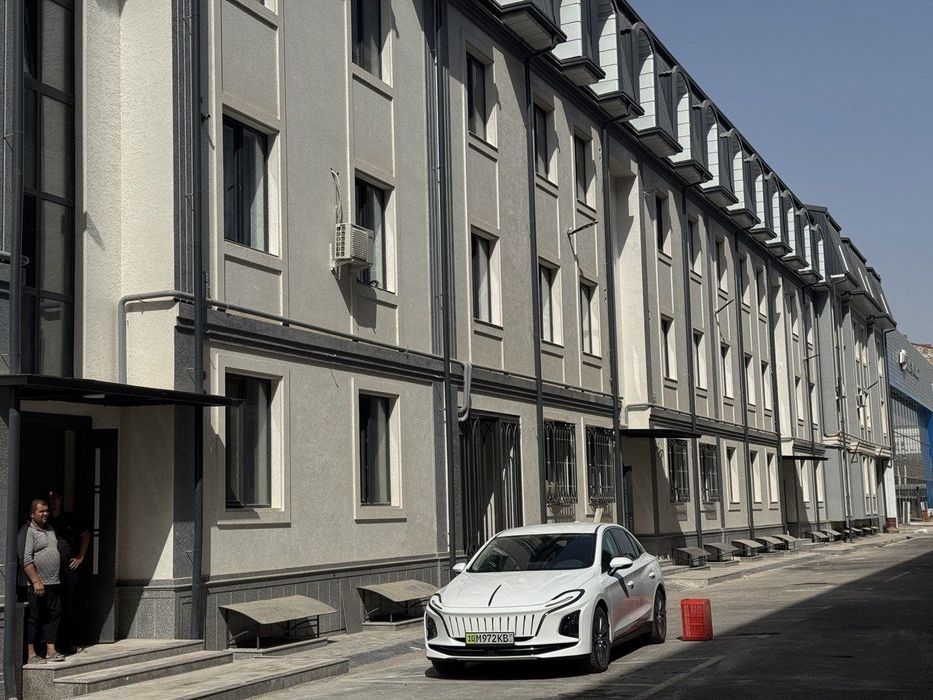 Do'm sotiladi. 2 hona. Evro remont, mebeli bilan