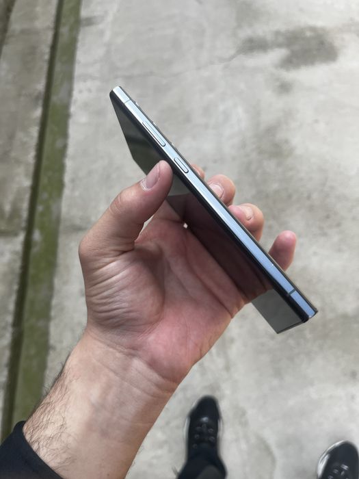 Samsung Galaxy S23 Ultra 390$