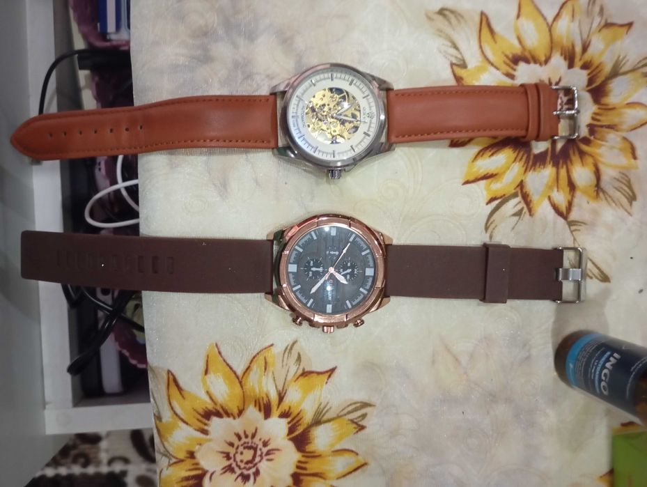 Срочно  продам Наручные Часы