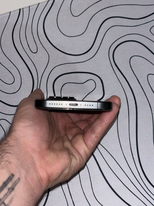 iPhone 15 Pro Max 256 ГБ - в идеале