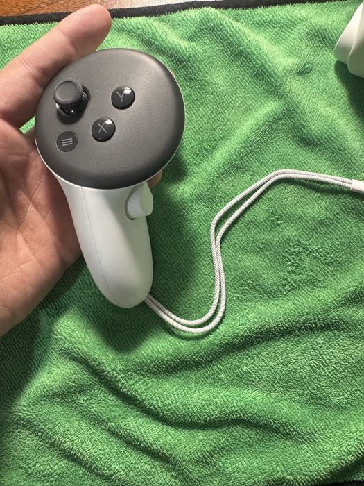 Meta quest 3 128 gb yengde 2 soat ishlagan