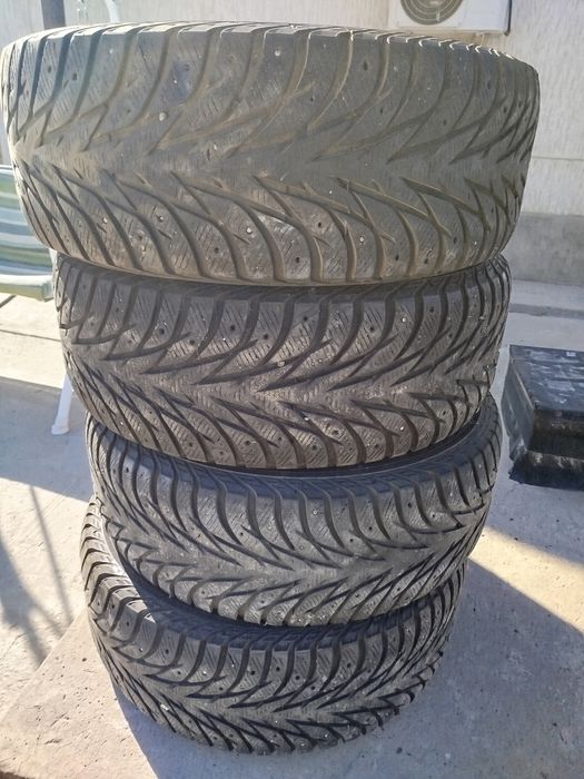 Yokohama Ice Guard 285/65/R17