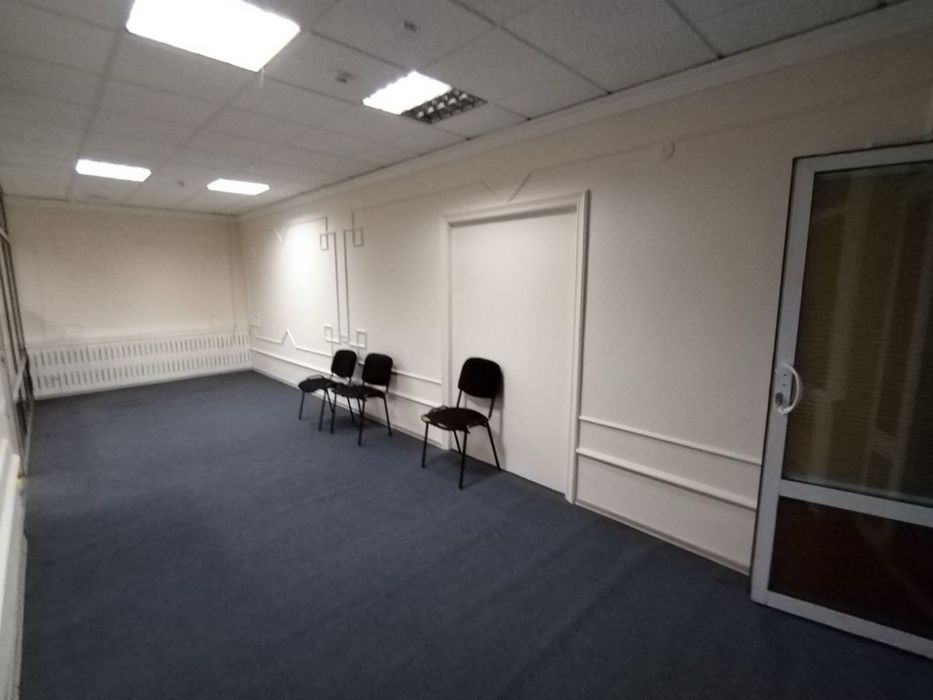 Аренда под офис 45кв.м 2 комната метро Айбек! 810у.е