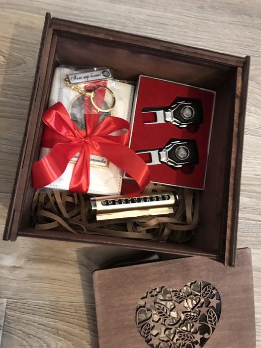 Подарочная коробочка деревянная