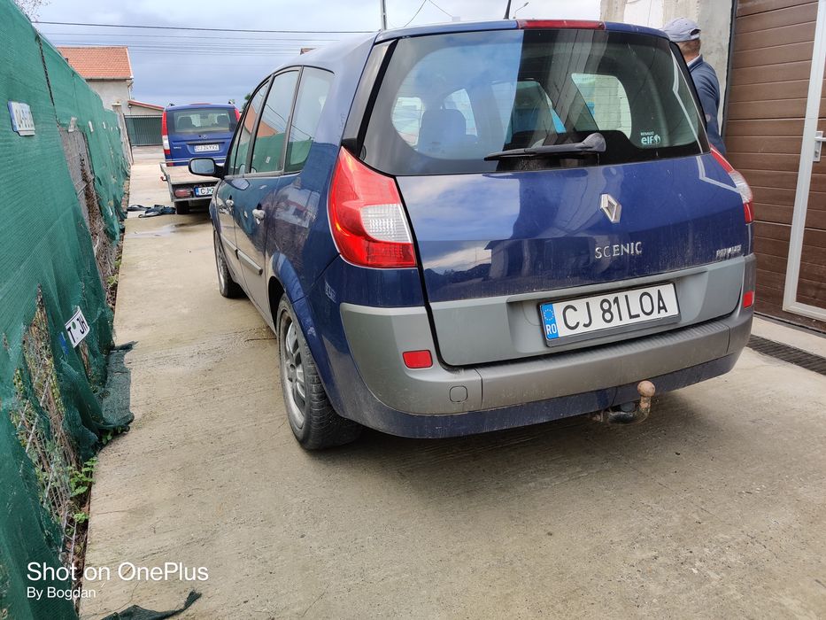 Vindem piese rezultate din dezmembrarea unui Renault Scenic 2