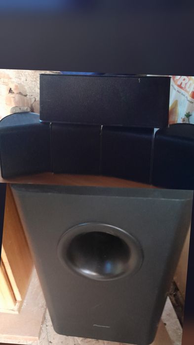 Vând suvufar si 5 boxe pioneer