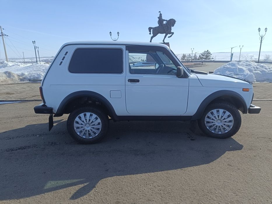 Продам Ниву 21214