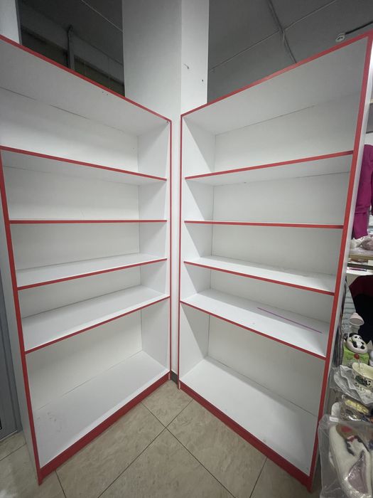 Витринные стелажи для магазина б/у, отличное  состояние