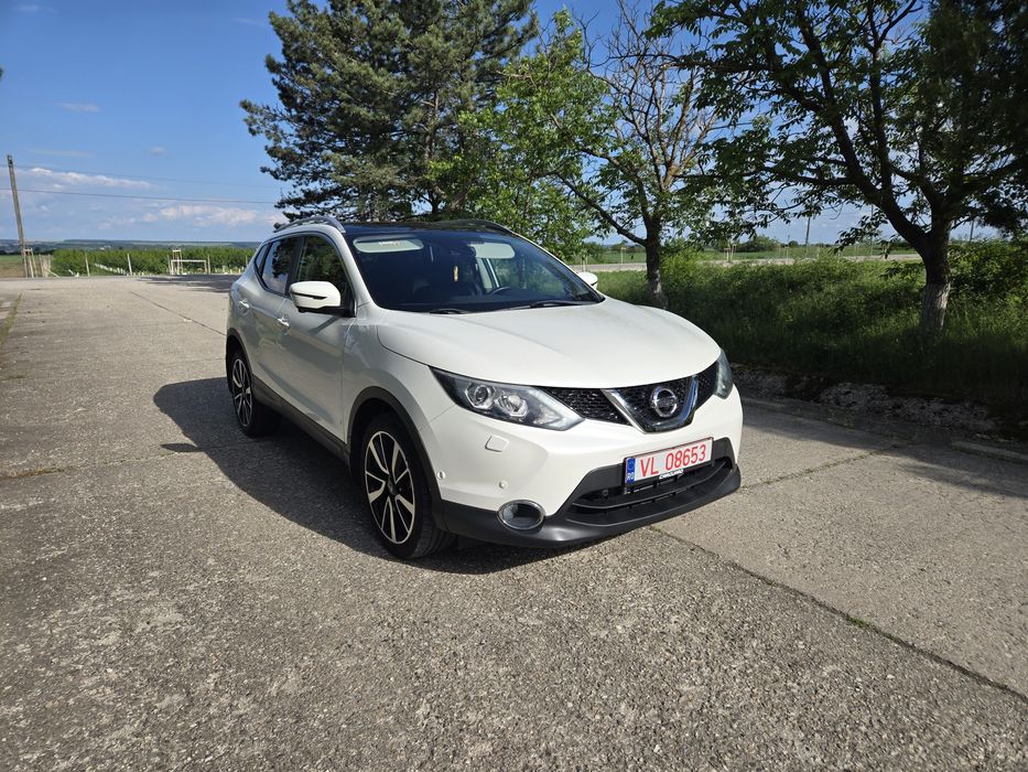 Nissan Qashqai 5.700 km Tekna Plus Automat 2015 Automat 1.2TCE