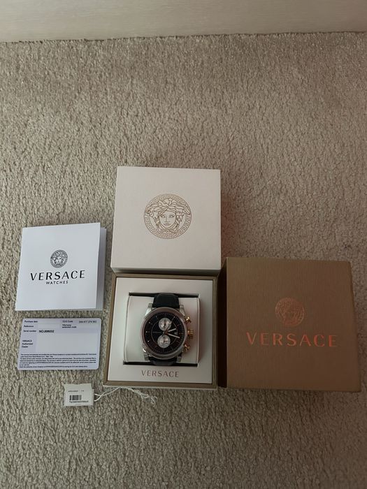 Versace часовник VEV400219 Urban Chrono 44mm 5ATM