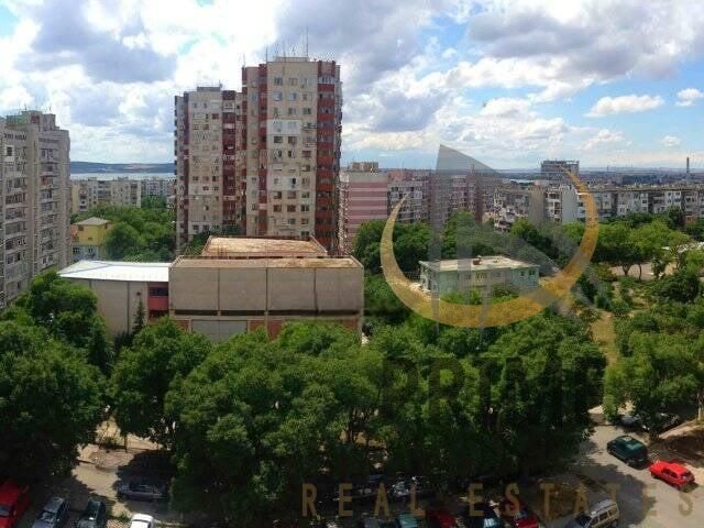 Дава се под наем Тристаен апартамент в Бургас, Братя Миладинови - 110 кв.м за 561 € - Снимка #11