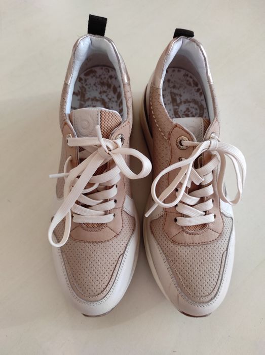 Обувки    Бугати