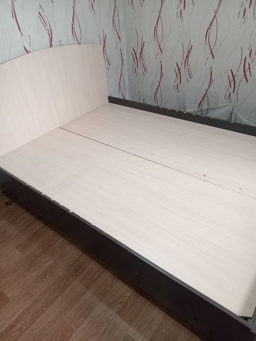 Продам кровать