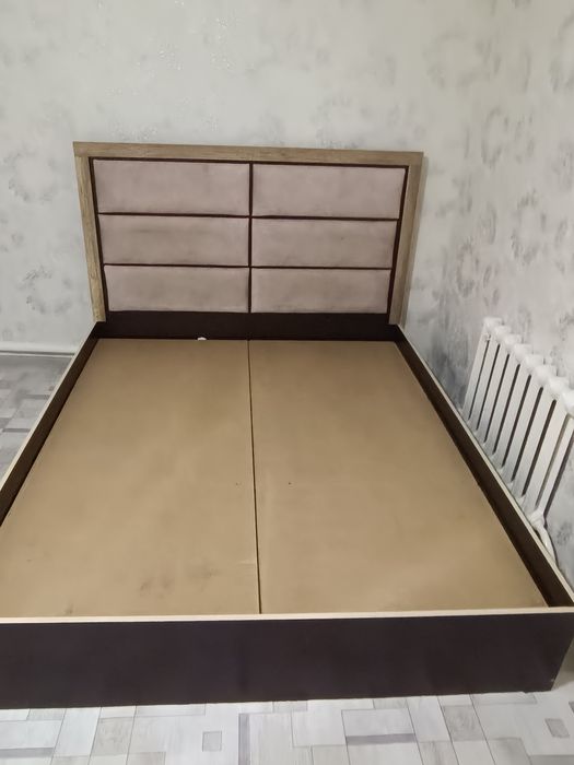 Продается двух спальный кровать