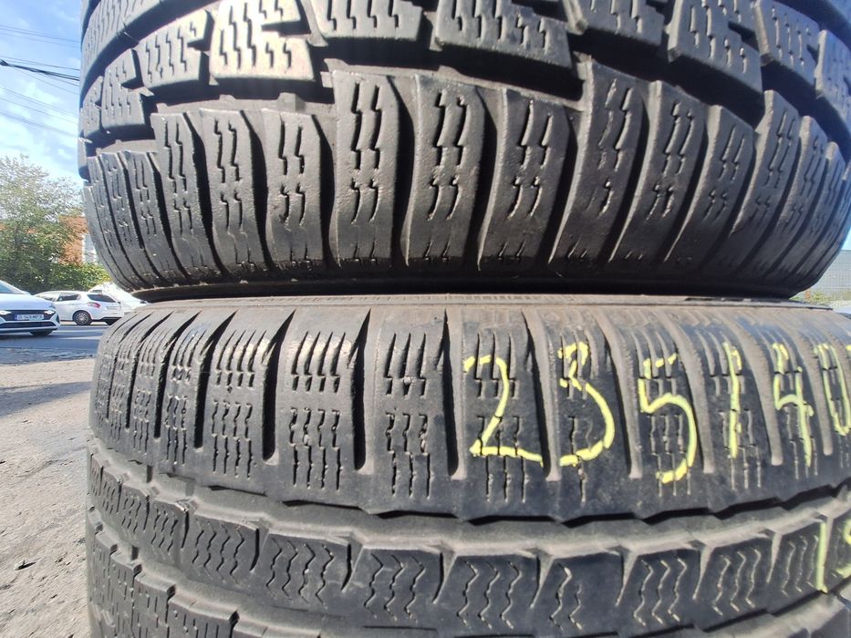 2 anvelope iarna 235/40r18 Nokian Montaj Gratuit