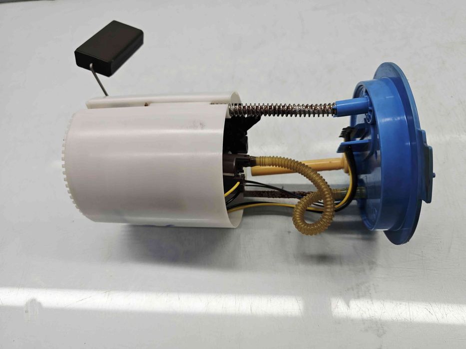 Pompa combustibil Volkswagen Golf 6 (5K1) GTI [Fabr 2009-2013] 1K09190