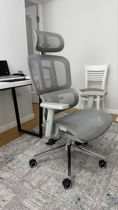 Офисное/компьютерное кресло