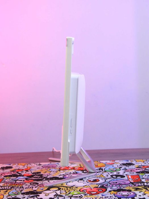 Yangi oppoq monoblok arzon narxda sotiladi