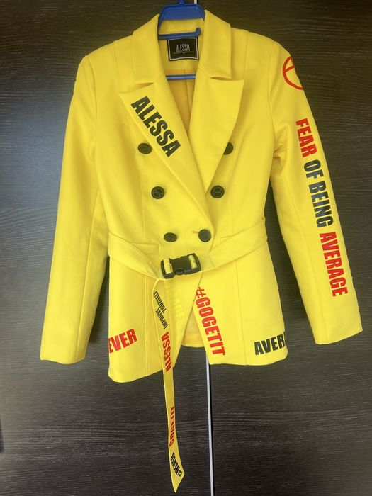 Alessa жълто сако