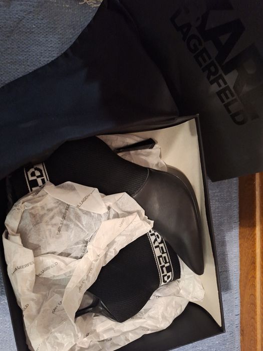 Karl Lagerfeld боти