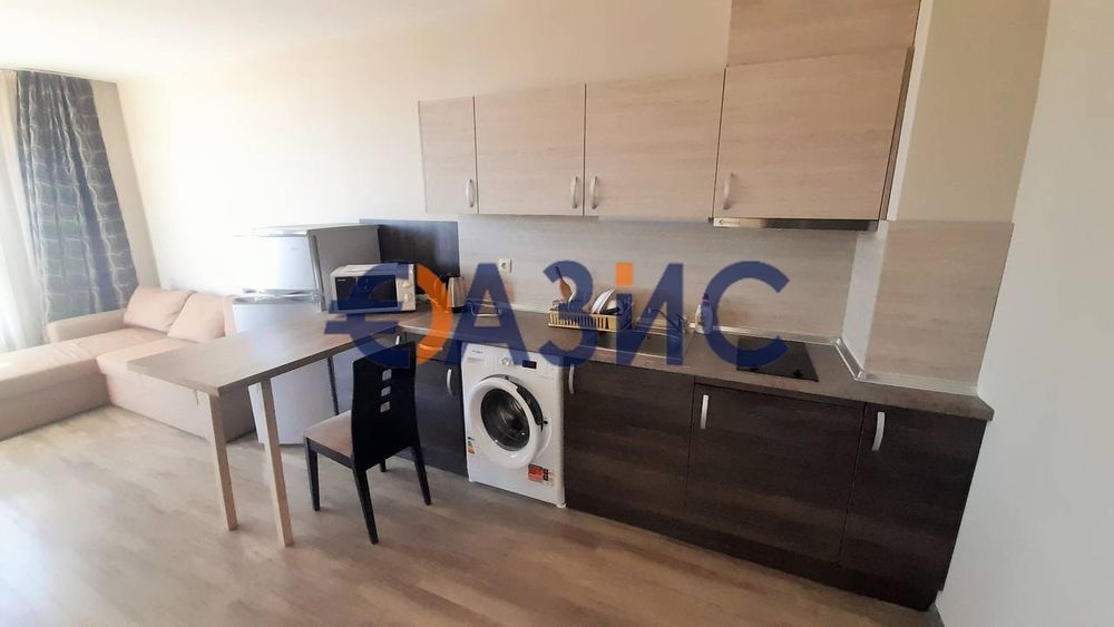 Продава се Двустаен апартамент в Свети Влас - 68 кв.м за 1743 €/кв.м - Снимка #2