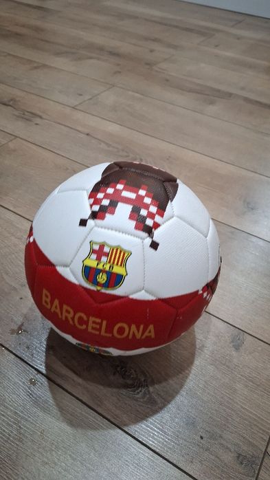 Продаётся мяч кожаный