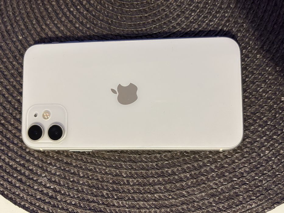 iPhone 11 64GB Alb – Stare Bună