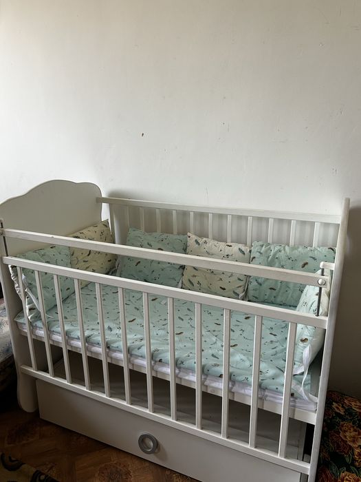 Продам манеж кровать