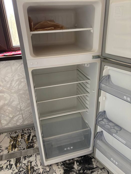 Холодильник хорошо работает