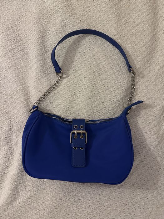 синя дамска чантичка