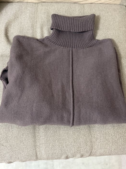 Продам женский свитер