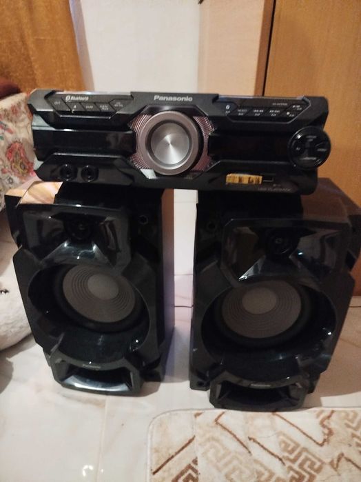 Продава се Panasonic sc-akx520e