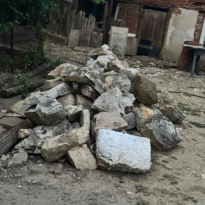 Камъни дялани за довари