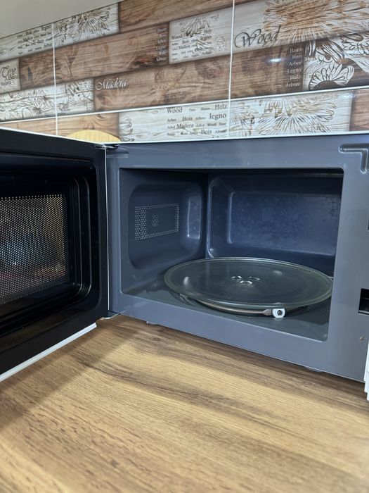 Микроволновка б/у